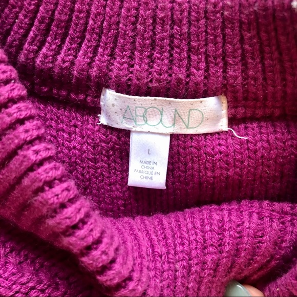 Cozy raspberry cable knit sweater - Picture 3 of 3